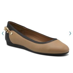 Czar Women’s Flat